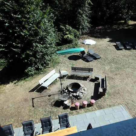 Ferienhaus, Prázdninový dům *